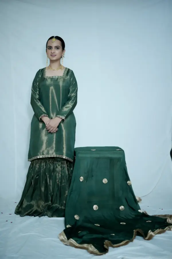Begum Rani Garara set